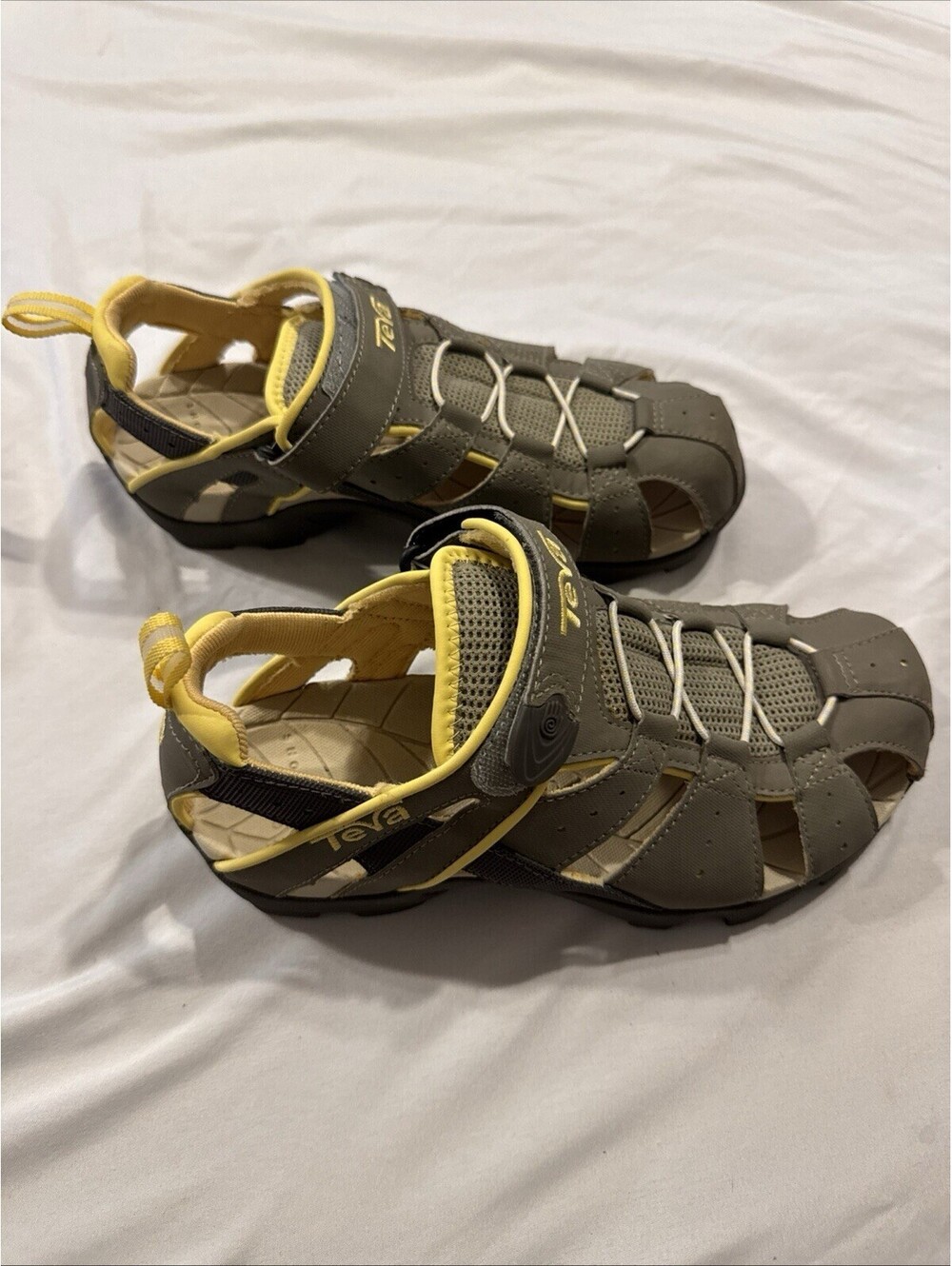 Teva Sandals 6969 Women's Size 8.0  Hiking Water Yellow Grey Closed Toe Deacon